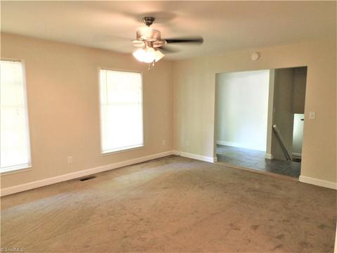 1406 Grantham Dr, High Point, NC 27265 photo 7