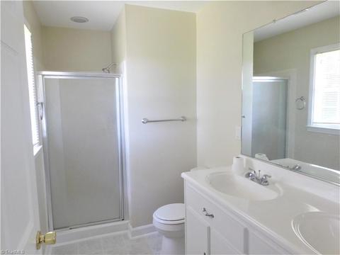 1406 Grantham Dr, High Point, NC 27265 photo 25