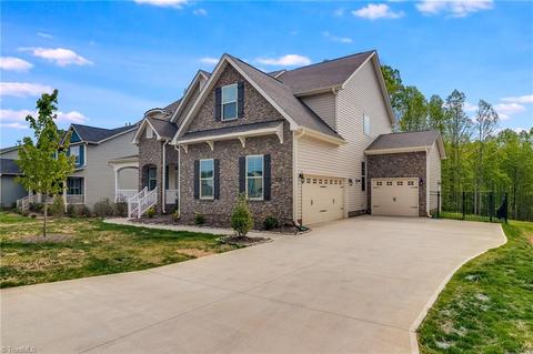 1922 Spring Wind Rd, Pfafftown, NC 27040 photo 2