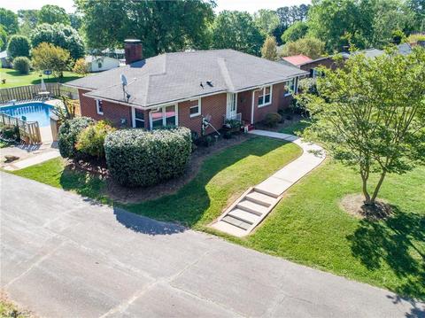 423 S Main St, Dobson, NC 27017 photo 33