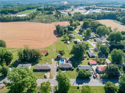 423 S Main St, Dobson, NC 27017 photo 32