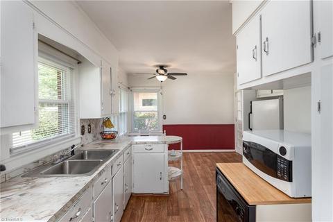 423 S Main St, Dobson, NC 27017 photo 8
