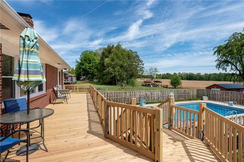 423 S Main St, Dobson, NC 27017 photo 21