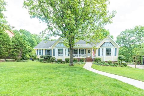 1904 Candelar Dr, High Point, NC 27265 photo 2