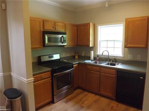 3800 Eagles View Ct, High Point, NC 27265 photo 15