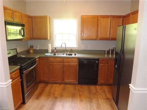 3800 Eagles View Ct, High Point, NC 27265 photo 13