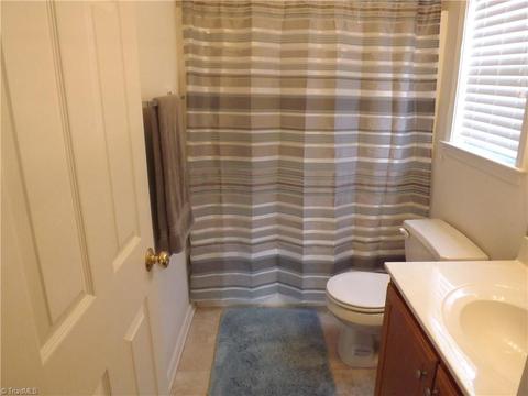 3800 Eagles View Ct, High Point, NC 27265 photo 7