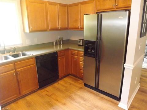 3800 Eagles View Ct, High Point, NC 27265 photo 16