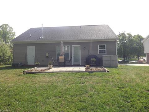 3800 Eagles View Ct, High Point, NC 27265 photo 23