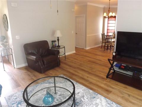 3800 Eagles View Ct, High Point, NC 27265 photo 11