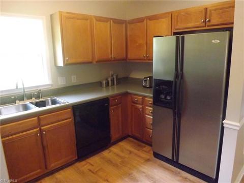3800 Eagles View Ct, High Point, NC 27265 photo 17