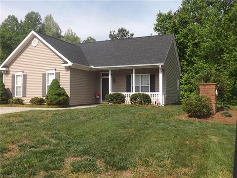 3800 Eagles View Ct, High Point, NC 27265 photo 3