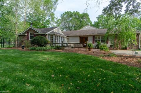 542 E Stadium Dr, Eden, NC 27288 photo 1
