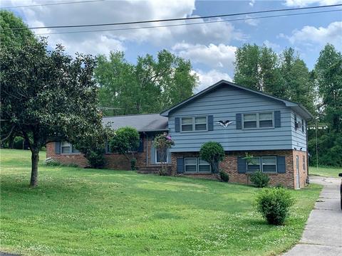 103 Lake Dr, Trinity, NC 27370 photo 2