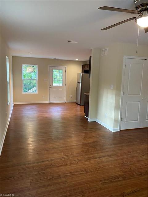 129 Mayview Ave, High Point, NC 27265 photo 4