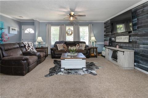 3815 Cresent Ave, Trinity, NC 27370 photo 6