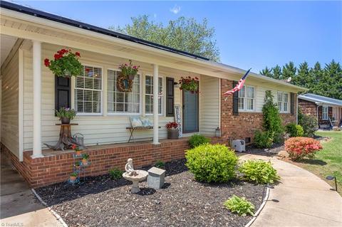 3815 Cresent Ave, Trinity, NC 27370 photo 4