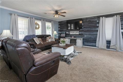 3815 Cresent Ave, Trinity, NC 27370 photo 7