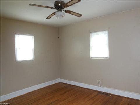405 Summit Rd, High Point, NC 27265 photo 8