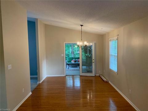 126 E Stadium Dr, Eden, NC 27288 photo 4