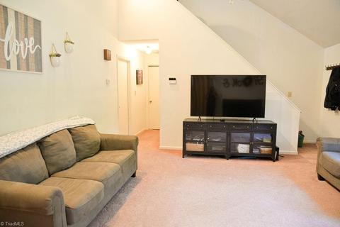 2155 Rivermeade Dr, High Point, NC 27265 photo 9