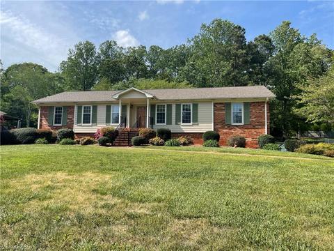 601 Drumheller Rd, Clemmons, NC 27012 photo 1