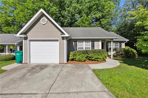 1610 Harper Spring Dr, Clemmons, NC 27012 photo 1