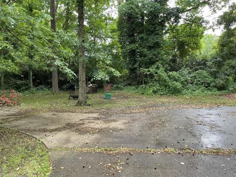 1316 Cedrow Dr, High Point, NC 27265 photo 6