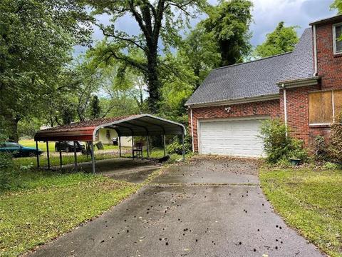 1316 Cedrow Dr, High Point, NC 27265 photo 8
