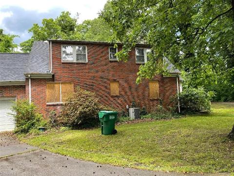 1316 Cedrow Dr, High Point, NC 27265 photo 7
