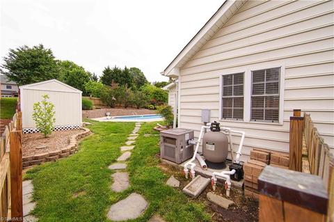 3513 Bent Trace Dr, High Point, NC 27265 photo 27