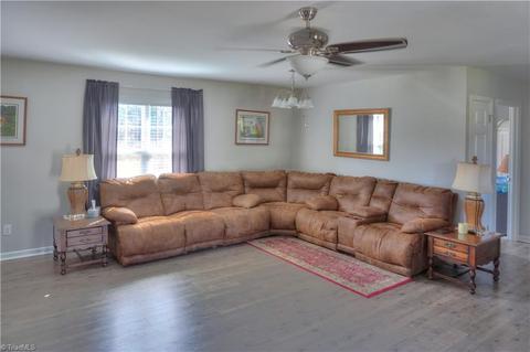 4834 Tony Dr, Trinity, NC 27370 photo 6