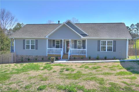 4834 Tony Dr, Trinity, NC 27370 photo 1