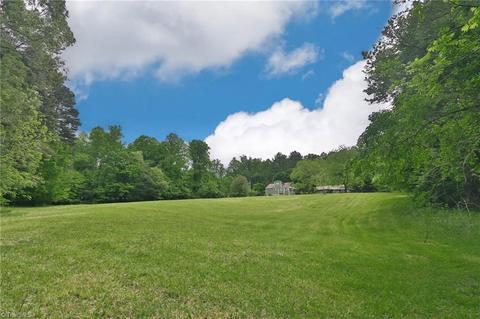 10086 Traphill Rd, Traphill, NC 28685 photo 3