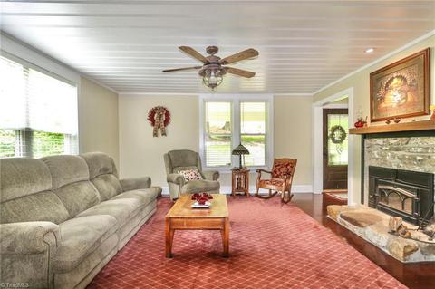 10086 Traphill Rd, Traphill, NC 28685 photo 14