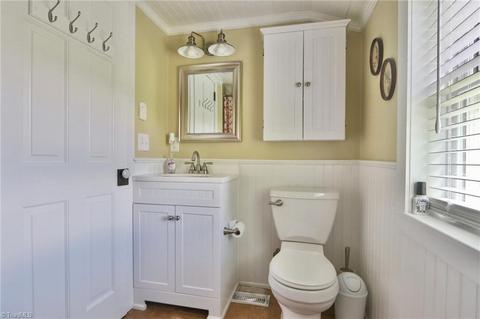 10086 Traphill Rd, Traphill, NC 28685 photo 24