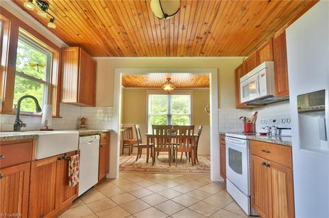 10086 Traphill Rd, Traphill, NC 28685 photo 20