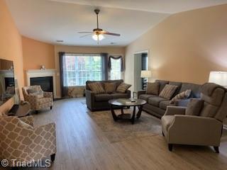 128 Dover Dr, King, NC 27021 photo 9