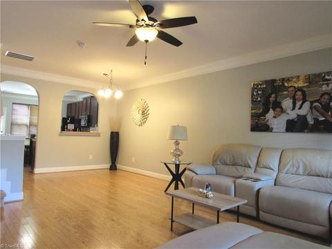3761 Shadow Ridge Dr, High Point, NC 27265 photo 4