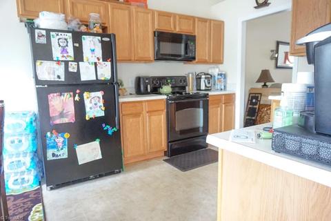 2832 Waterstone Loop, High Point, NC 27265 photo 3