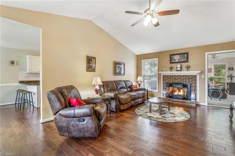 5697 Rolling Meadows Rd, Randleman, NC 27317 photo 5