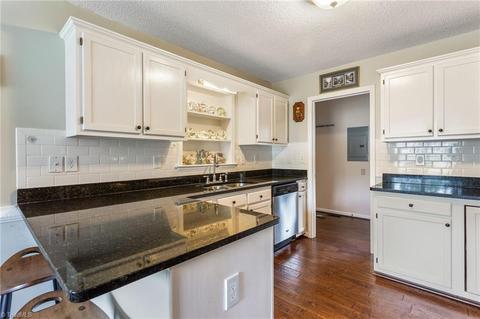 5697 Rolling Meadows Rd, Randleman, NC 27317 photo 16