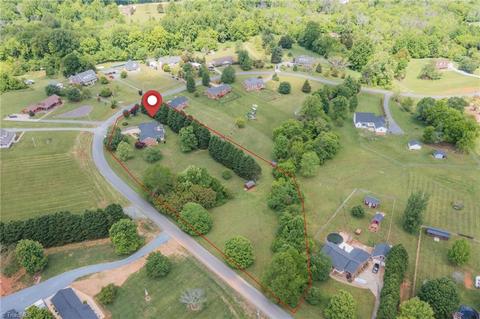5697 Rolling Meadows Rd, Randleman, NC 27317 photo 33