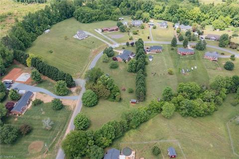 5697 Rolling Meadows Rd, Randleman, NC 27317 photo 38