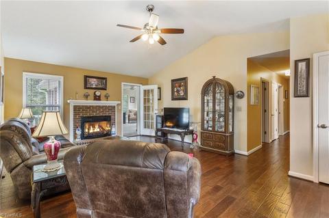 5697 Rolling Meadows Rd, Randleman, NC 27317 photo 6