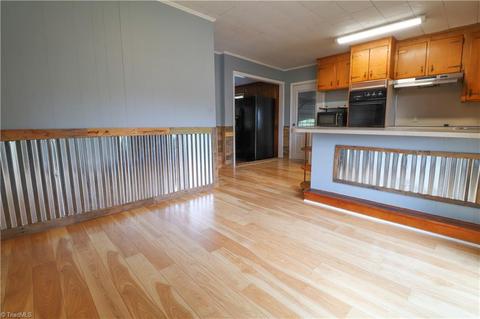 293 River Rd, Mayodan, NC 27027 photo 4