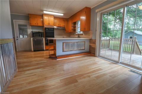 293 River Rd, Mayodan, NC 27027 photo 5