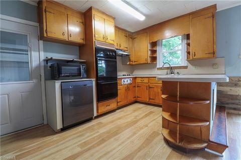 293 River Rd, Mayodan, NC 27027 photo 3