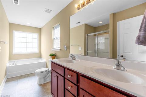 3405 Obsidian Ct, High Point, NC 27265 photo 18