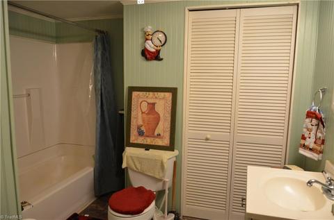 1005 Mill Ave, High Point, NC 27260 photo 5